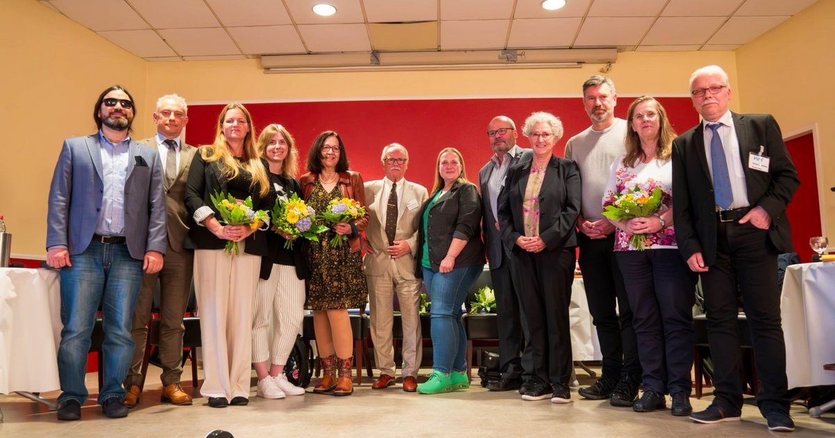 Qizlar uchun klitoris porno videolar 3D yirtqich hayvon porno video onlayn