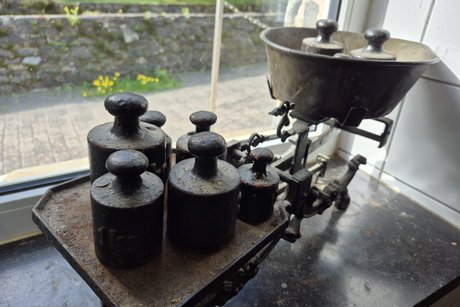 Historische Waage