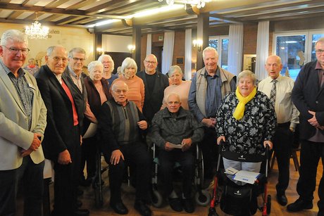 F&uuml;r ihr jahrelanges Engagement im Ortsverband wurden zahlreiche Mitglieder geehrt.