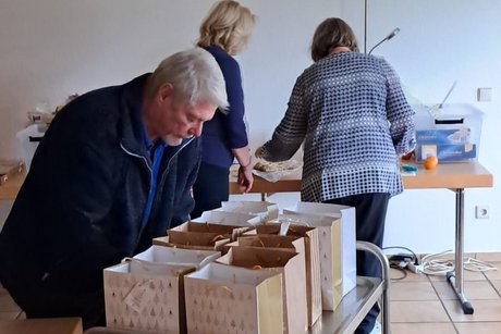 Vorbereitung Geschenkt&uuml;ten