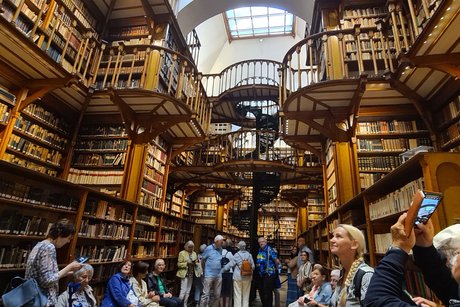 Unser Höhepunkt der Führung: die Bibliothek