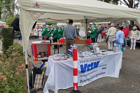 VdK Info-Stand beim AWO Sommerfest am Kurt-Schumacher-Zentrum..