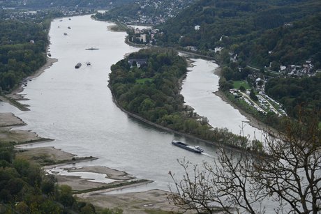 Blick vom Drachenfels ins Rheintal