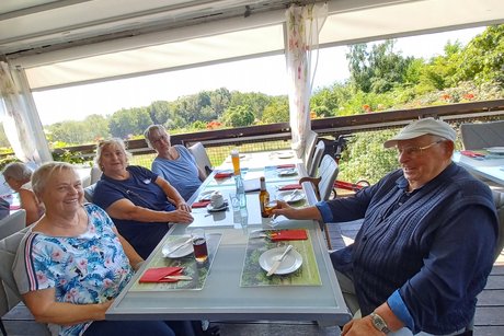Mittagsbuffet Tisch 5