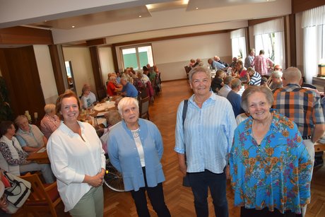 Das Foto zeigt v.l.: Eva Nie, Marita Maschke, Marita Haude und Eveline Gerdes