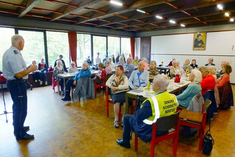 Mitglieder und Gäste vom Ortsverband Sterkrade Mitte.