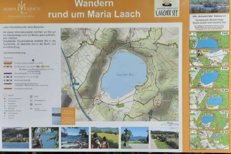 Abfotografierte Wanderkarte rund um Maria Laach