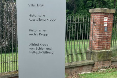 Eingangsbereich Villa Hügel