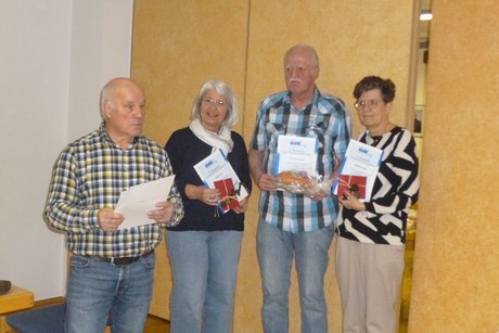 Ehrung f&uuml;r 10 j&auml;hrige Mitgliedschaft im OV durch den 2. Vorsitzenden