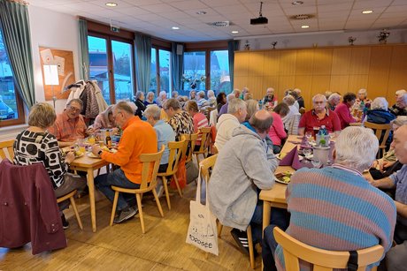 Der Grünkohl schmeckt sehr gut