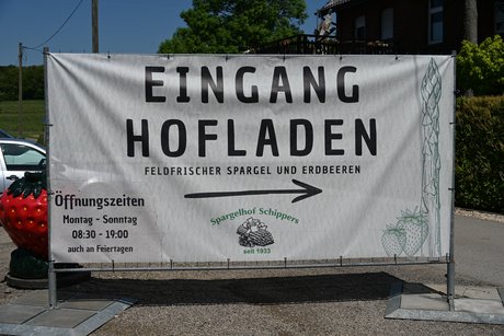 Eingang zum Hofladen