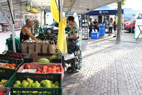 Neben Marktbeschicker René Angenendt waren auch Vertreter der Polizei, Feuerwehr und anderer Initiativen an Ort und Stelle.