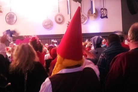 "gespannte Jecken in allen Ecken" "gespannte Jecken in allen Ecken"