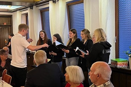 Jugendchor "Schön(au)er Klang" Jugendchor "Schön(au)er Klang"