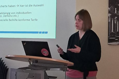 Frau Rengers-Patz beim Vortrag