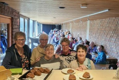 Unsere fleißigen Helferinnen bei Kaffee und Mehr