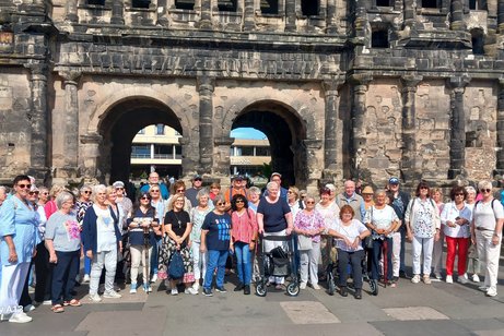 VdK OV Siegburg vor der Porta Nigra