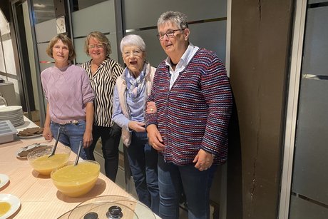 Die flei&szlig;igen Helferinnen