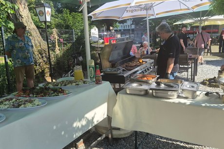 ....der Griller arbeitet ....der Griller arbeitet