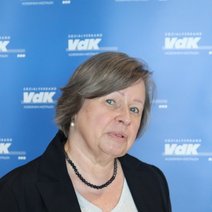Simone Riedrich, Kassiererin