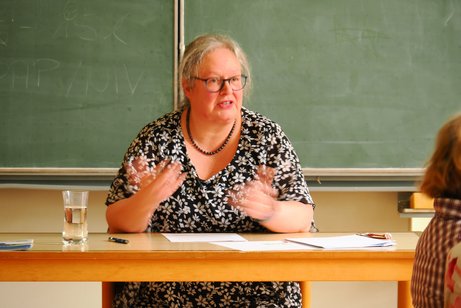 Cordula Bodenstaff beim Vortrag 2024