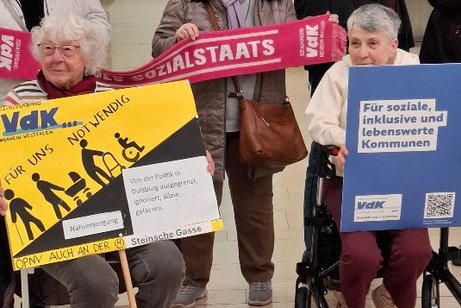"Stummer Protest" vor Ratssitzung
