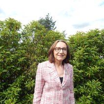 Dagmar Engbert im Garten