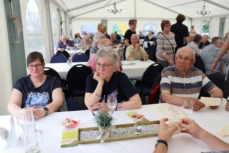Unsere Mitglieder am Spargelhof