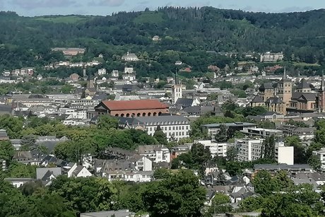 Trier Konstatin Basilika Trier Stadtbild in der Mitte die Konstatin Basilika