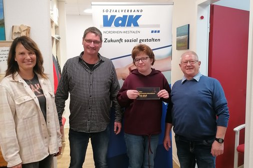 Karolin Schmidt, Leitung Caritas Station, Klaus-Dieter Leier, Vertreter der Menschen mit Behinderung OV Welschen Ennest, Louisa H&uuml;ttmann, Manfred Klein, Vorsitzender OV Welschen Ennest