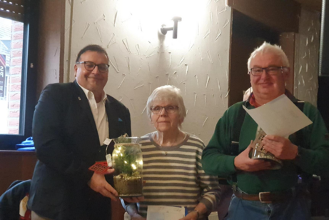 Die Jubilare Ottilie Braune (Mitte) und Dr. J&uuml;rgen Drzymalla (rechts) mit dem Kreisvorsitzenden Michael Libitowski