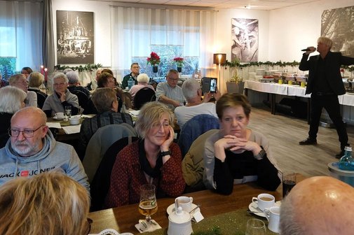 Live-Auftritt Steve Burt