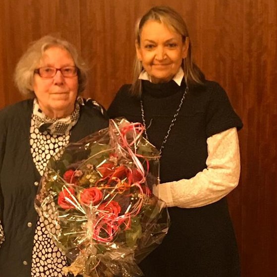 Karin Rohr Vorsitzende des VdK Ortsverband Essen Frohnhausen zusammen mit Frau Irmgard Braun, ihrer Vorgängerin bei, VdK Ortsverband!