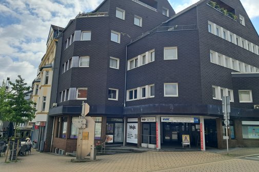 Gesamtansicht vom B&uuml;rogeb&auml;ude Mittelstr. 87