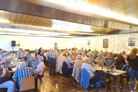 Blick in den Saal