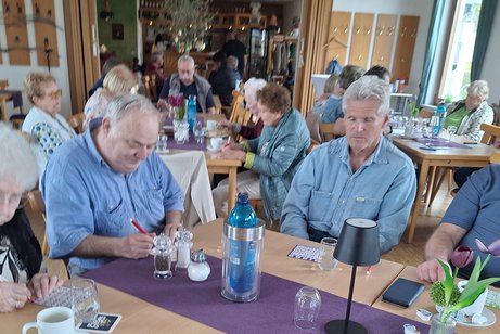 Die Mitglieder beim Ged&auml;chtnistraining