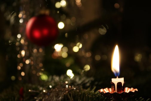 Weihnachten Weihnachtskugel + Kerze