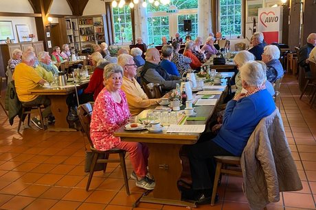 Mitglieder des OV Lengerich/Tecklenburg genossen den Nachmittag