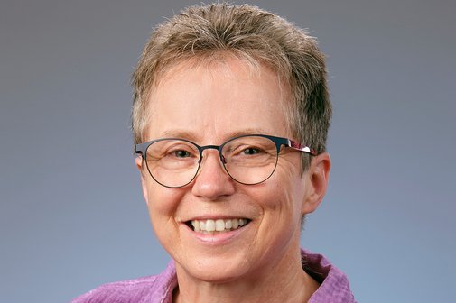 Kathrin Kerlin l&auml;chelt in die Kamera