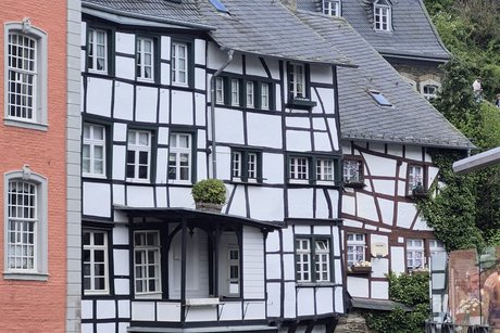 Fachwerkh&auml;user in Monschau.