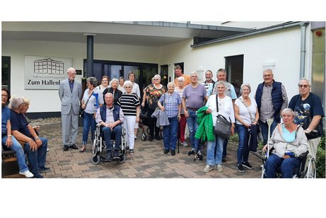 Das Bild zeigt die Teilnehmer des Ausflugs