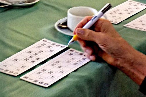 Bingo Es herrscht Spannung pur, wenn bei Lettmann die Bingokugeln rollen ...