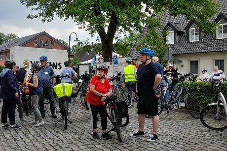 Radler warten auf den Start