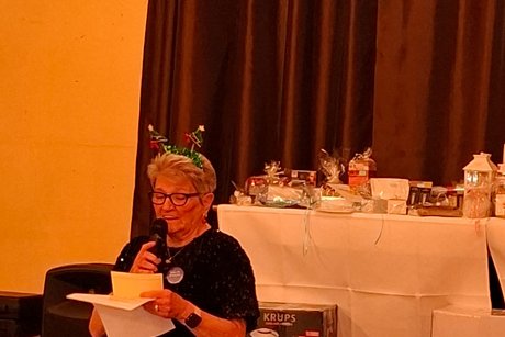 Mitgliederversammlung im weihnachtlichem Rahmen Mitgliederversammlung