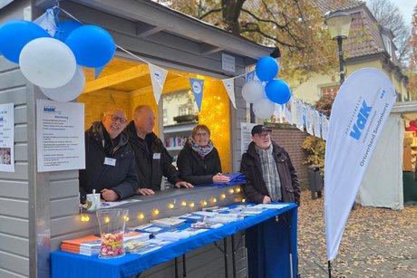 VdK Stand auf dem G&auml;nsemarkt mit Vorstandsmitgliedern Ingo Lutz, Bernhard Descher, Regine Descher, Helmut Haarmeyer