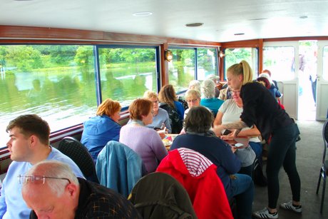 eine 2-stündige Schifffahrt über den Baldeneysee.