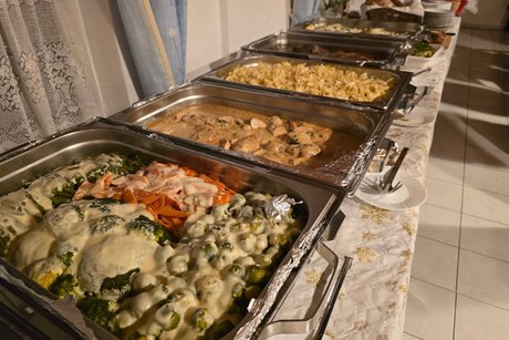 Bei der Jahresabschlussfeier gibt es immer ein reichhaltiges Buffet
