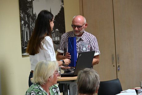 Bürgermeisterin Imke Heymann und der Vorsitzende Jörgen Steinbrink
