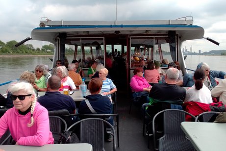 VdK Krefeld auf Schiffstour nach Walsum.