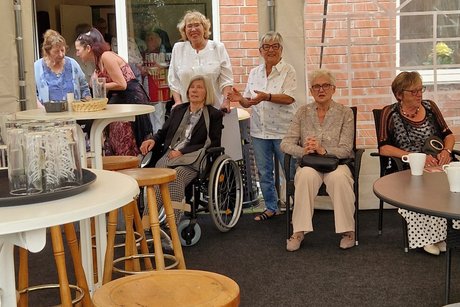 Im Festzelt